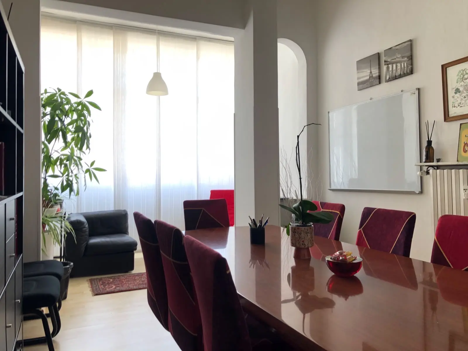 Sala riunioni dello Studio Legale Alessandro Emanuele Guglielmi